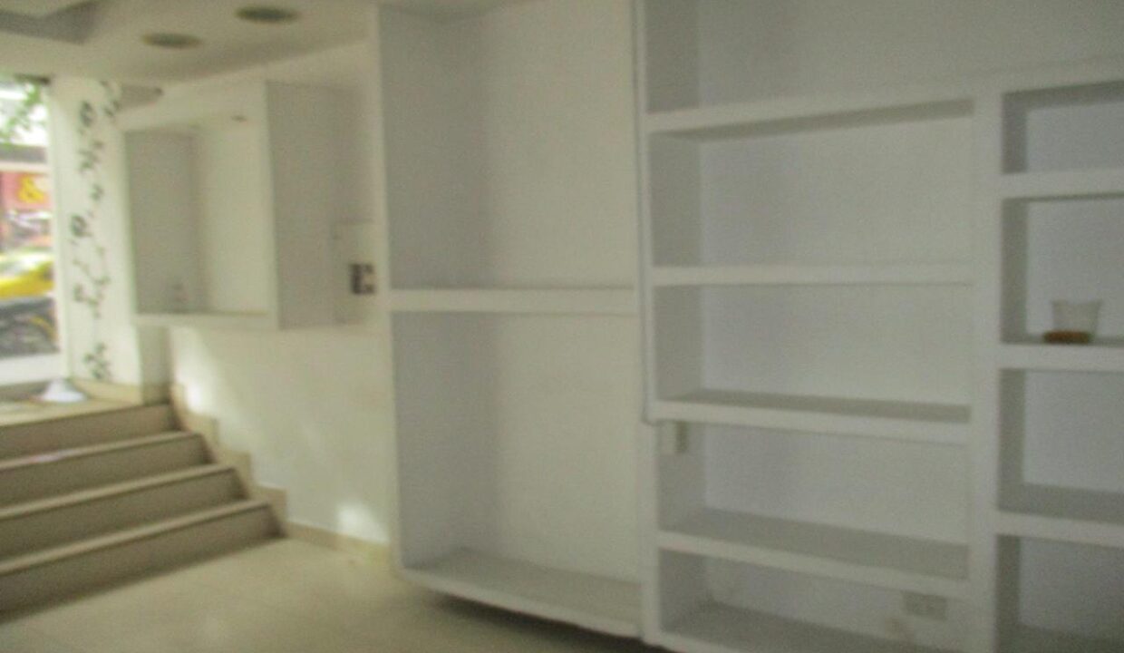 000011F2.jpg