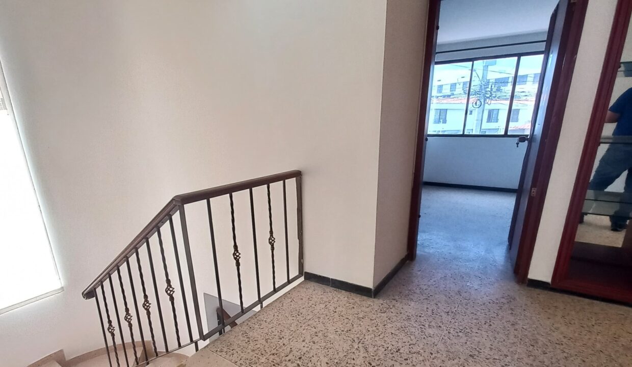 3480F7.jpg