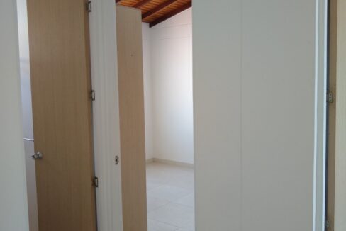 3530F10.jpg