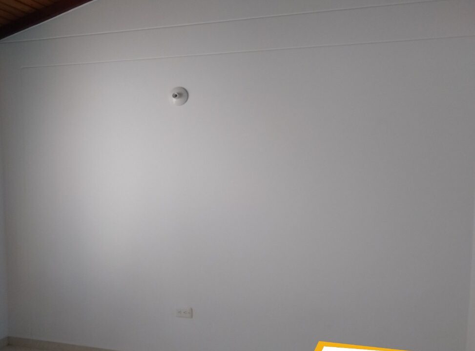 3530F12.jpg