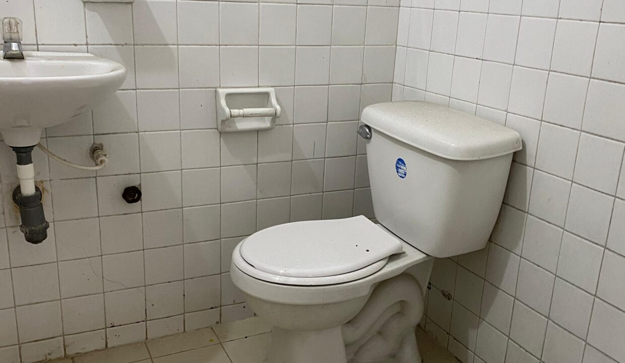 000233F10.jpg