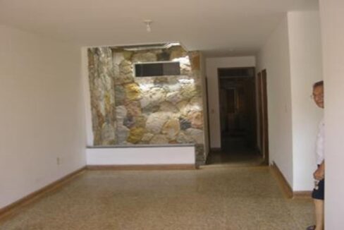 001379F1.jpg