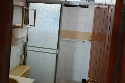 V001163F5.jpg