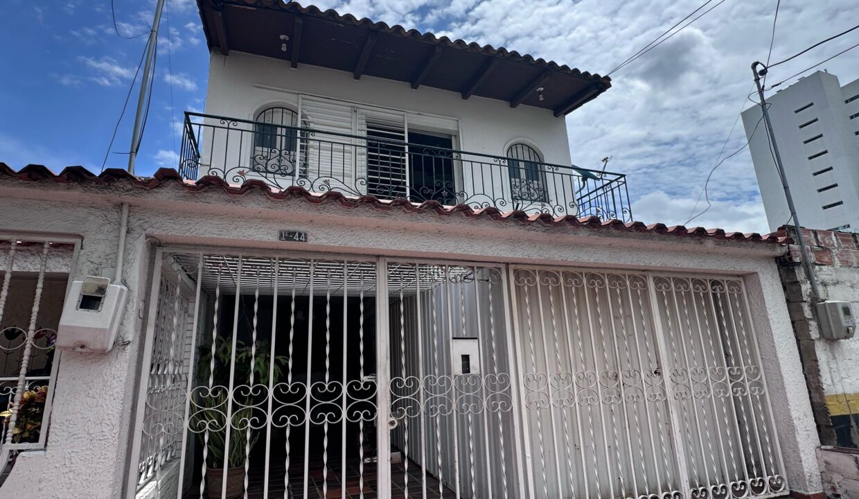 V001906.jpg