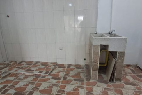 V4004F6.jpg