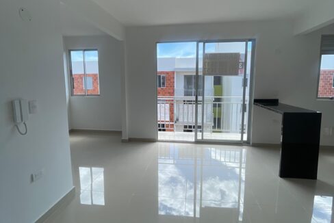 V4069F3.jpg